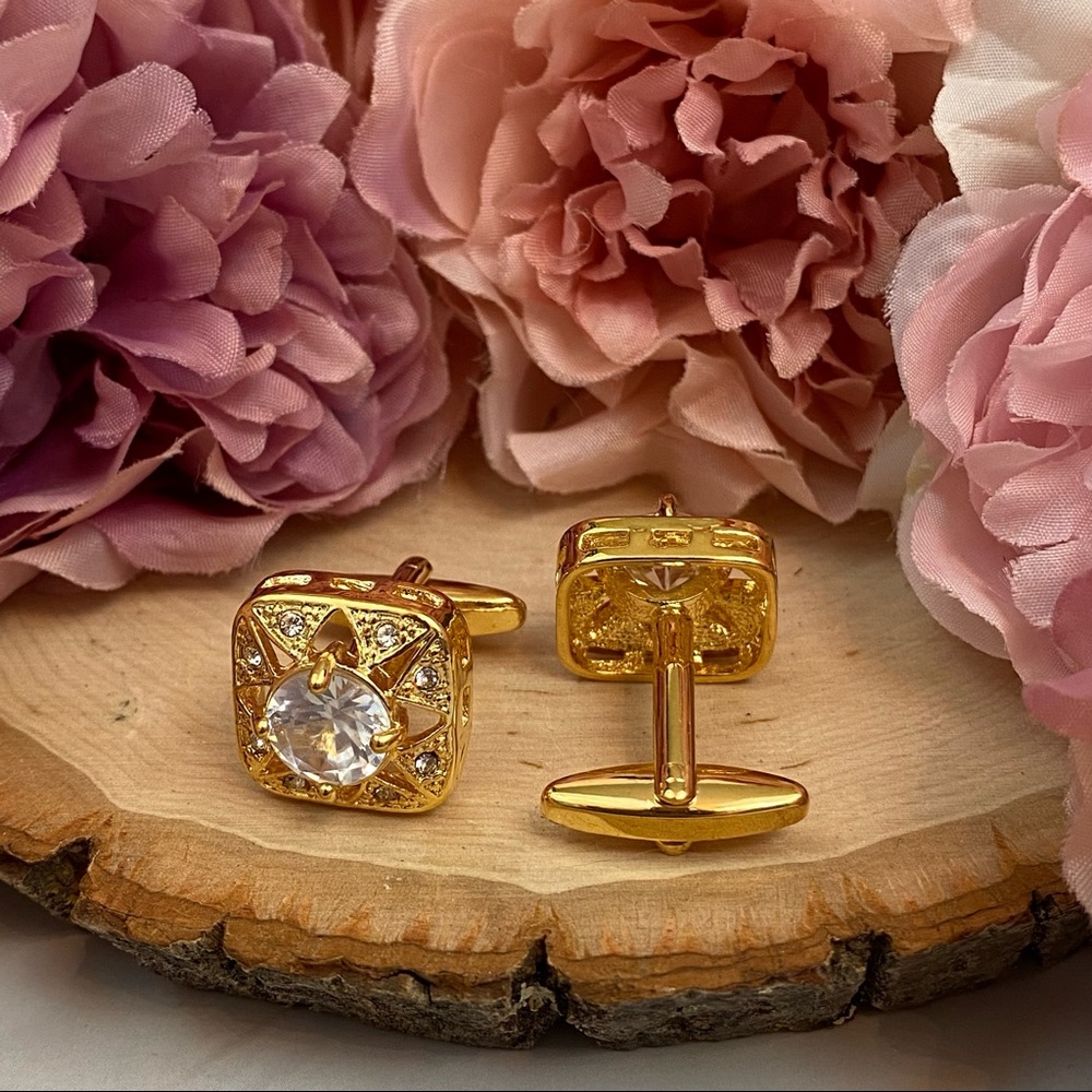 Elegant Rounded Square Gold Crystal Cufflinks - Picture 10 of 16